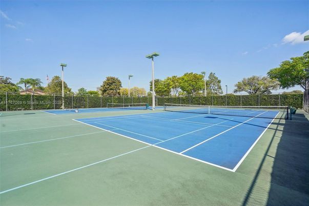 Exterior, Tennis Courts
