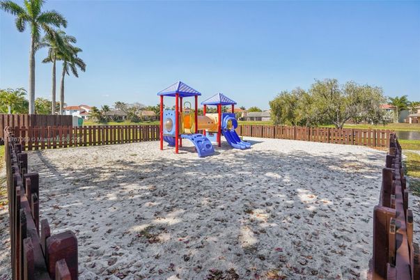 Backyard, Exterior, Playground