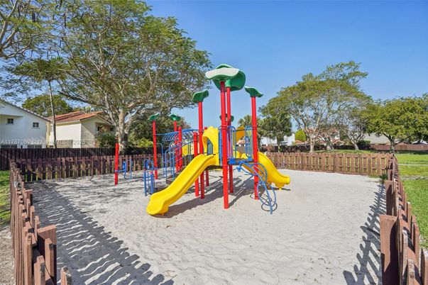 Backyard, Exterior, Playground