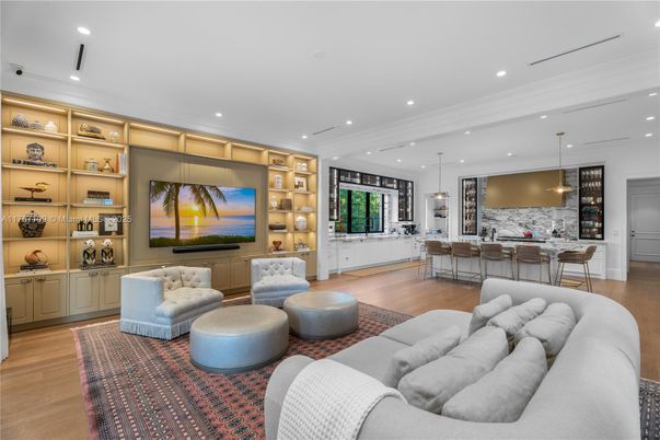 Interior, Kitchen, Living room, Pendant Lights, Recessed Lighting, Wood Texture Flooring