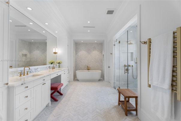 Bathroom, Dual Sink Vanities, Free Standing Baths, Glass Shower, Interior, Recessed Lighting