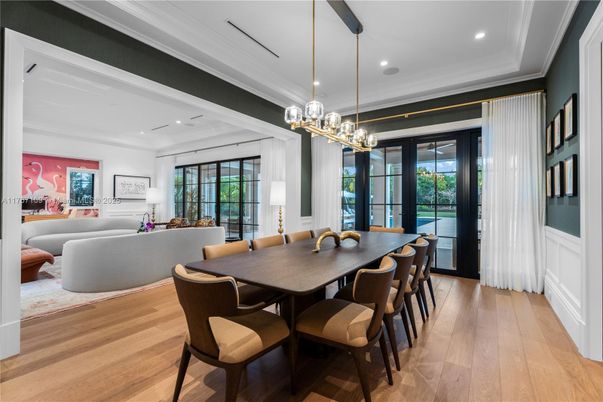 Dining room, Interior, Living room, Pendant Lights, Recessed Lighting, Wood Texture Flooring