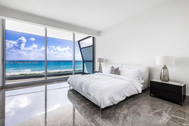 Bedroom, Interior, Water