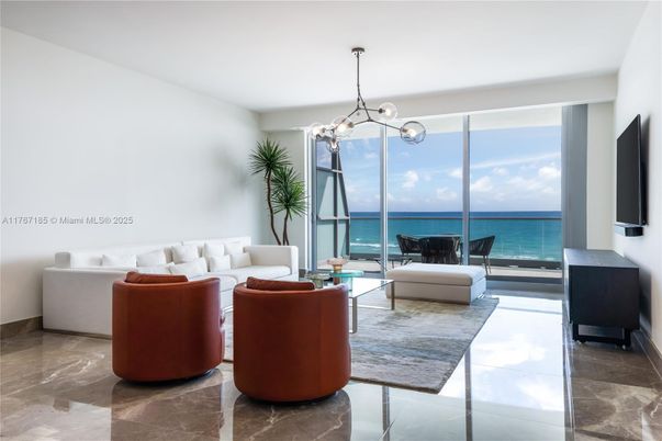 Interior, Living room, Pendant Lights, Water