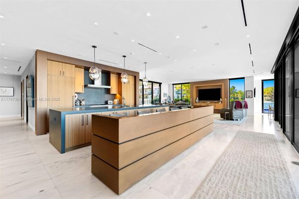 Interior, Kitchen, Living room, Marble, Pendant Lights, Recessed Lighting