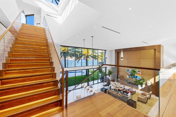Interior, Pendant Lights, Recessed Lighting, Wood Texture Flooring