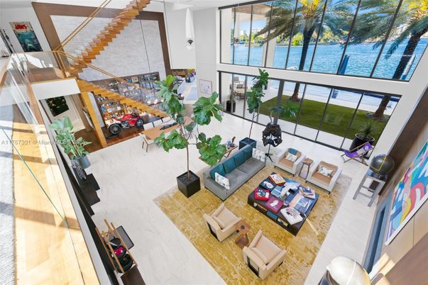 Interior, Living room, Water