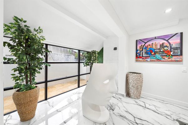 Interior, Marble, Recessed Lighting