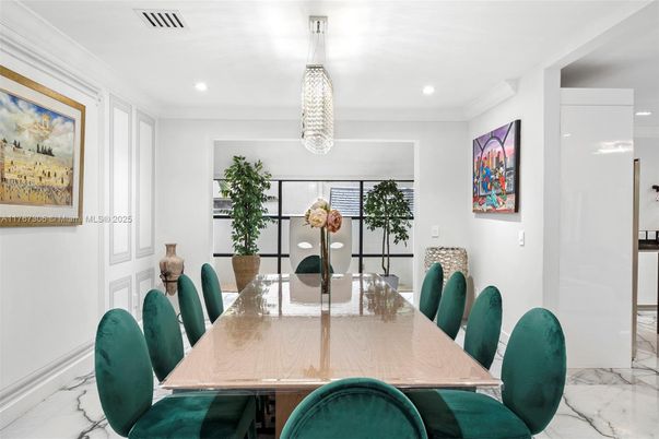 Dining room, Interior, Marble, Pendant Lights, Recessed Lighting