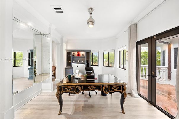 Home Office, Interior, Recessed Lighting, Wood Texture Flooring