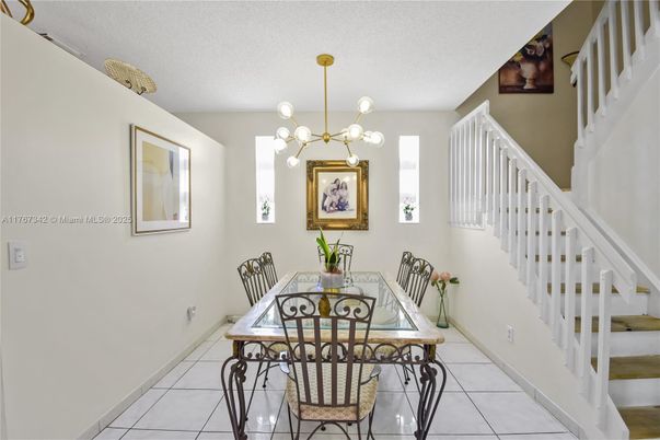 Dining room, Interior, Pendant Lights