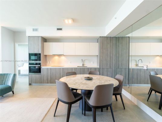 Dining room, Interior, Kitchen, Pendant Lights, Recessed Lighting