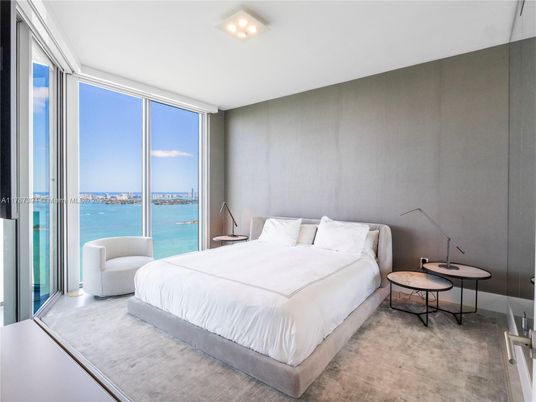 Bedroom, Interior, Water