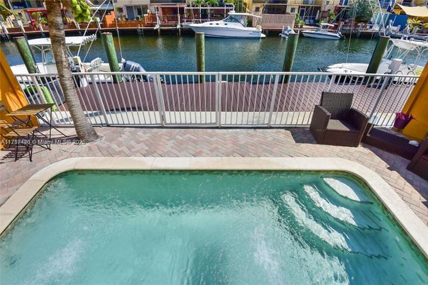 Exterior, Pool, Water