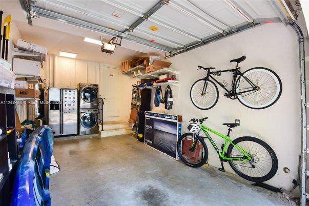 Garage, Interior, Washer