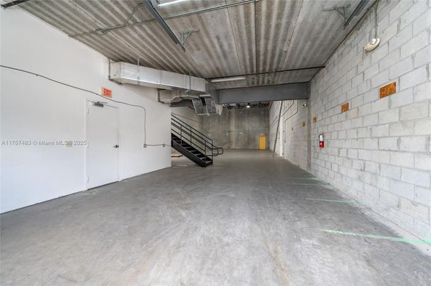 Garage, Interior, Stone Walls