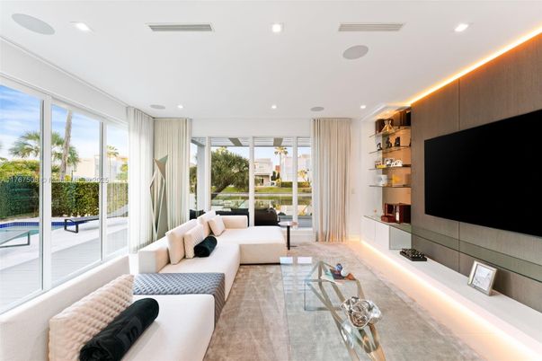Interior, Living room, Recessed Lighting