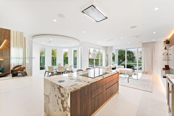 Dining room, Interior, Kitchen, Living room, Recessed Lighting