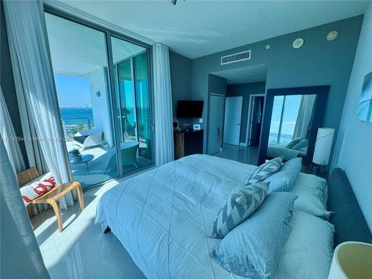 Bedroom, Interior, Water