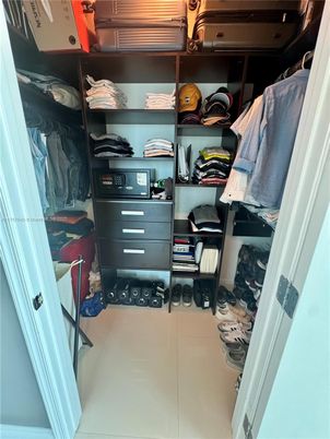 Interior, Walk-in Closets