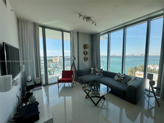 Interior, Living room, Water