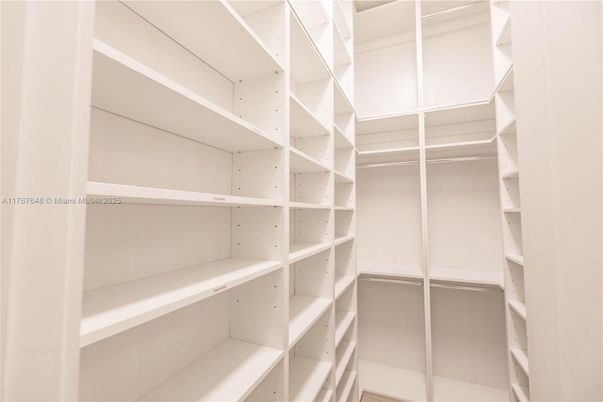 Interior, Walk-in Closets