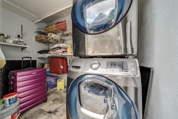 Interior, Washer
