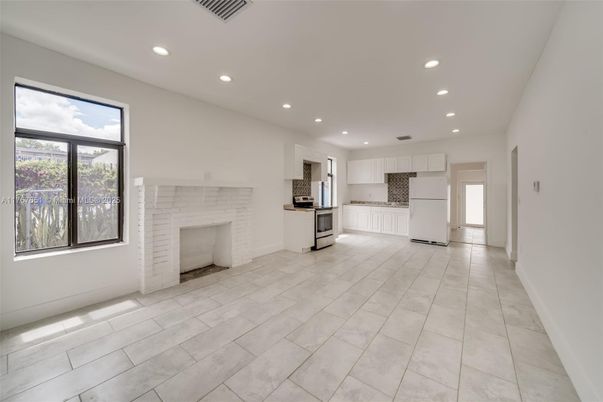 Empty room, Fireplace, Interior, Kitchen, Recessed Lighting