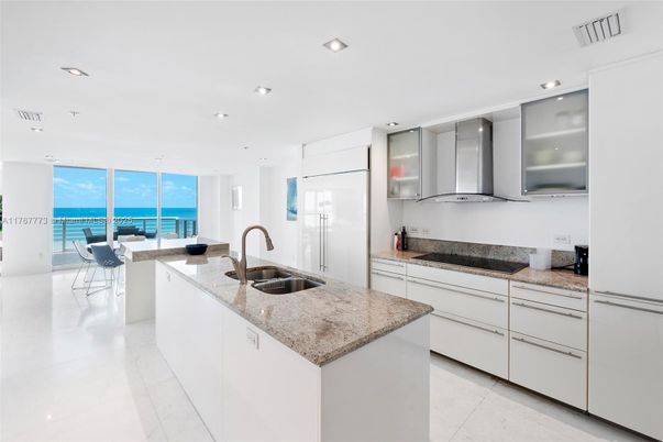 Interior, Kitchen, Recessed Lighting, Stainless Steel Appliances, Water