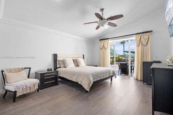 Bedroom, Interior, Water, Wood Texture Flooring