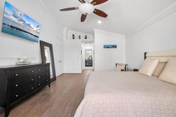 Bedroom, Interior, Recessed Lighting, Wood Texture Flooring