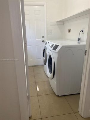 Interior, Washer