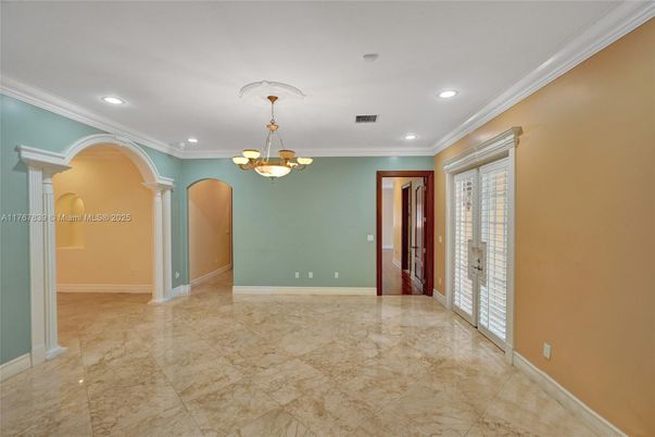 Chandelier, Empty room, Interior, Recessed Lighting