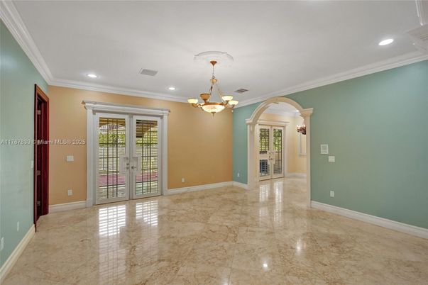 Chandelier, Empty room, Interior, Recessed Lighting