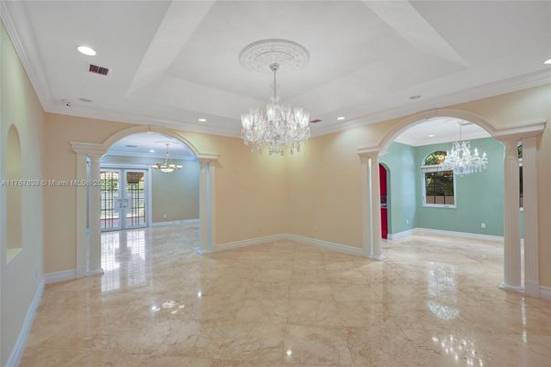 Chandelier, Empty room, Interior, Recessed Lighting