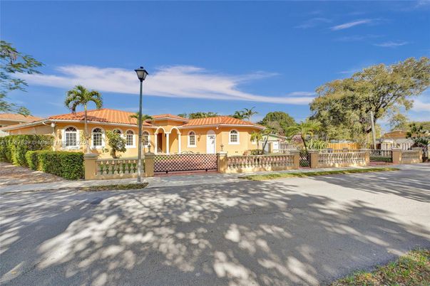 Backyard, Exterior, Facade, Mediterranean