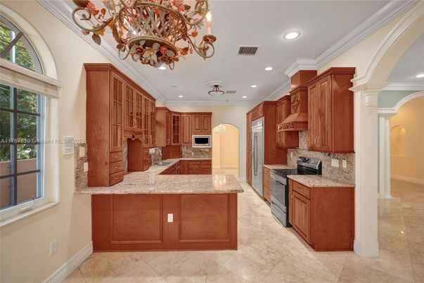Chandelier, Interior, Kitchen, Recessed Lighting