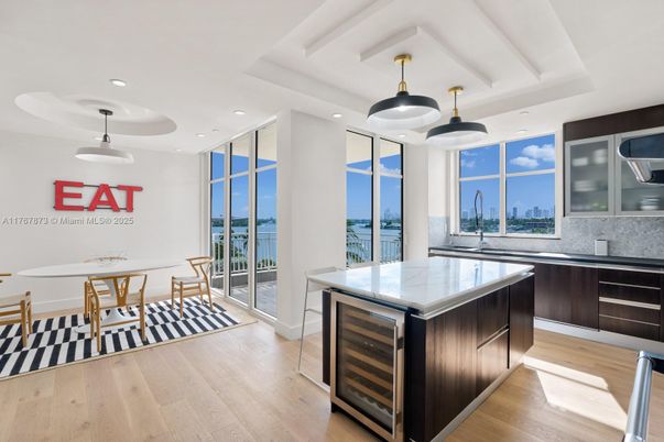 Dining room, Interior, Kitchen, Pendant Lights, Recessed Lighting, Wood Texture Flooring