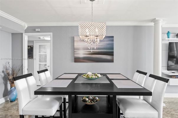 Chandelier, Dining room, Interior