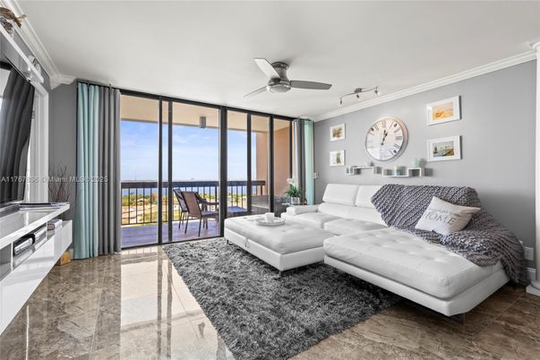 Interior, Living room, Water