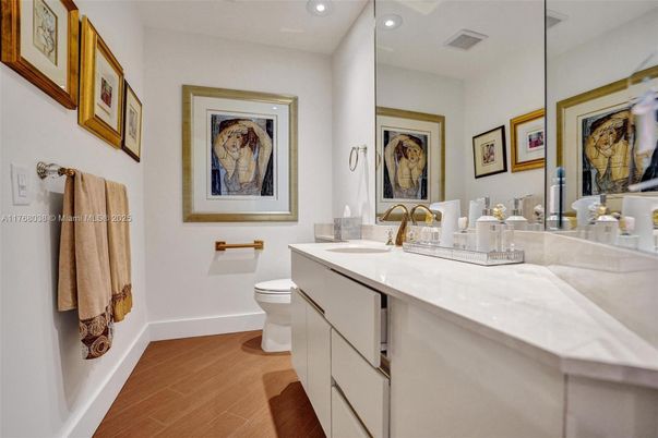 Bathroom, Interior, Recessed Lighting, Wood Texture Flooring