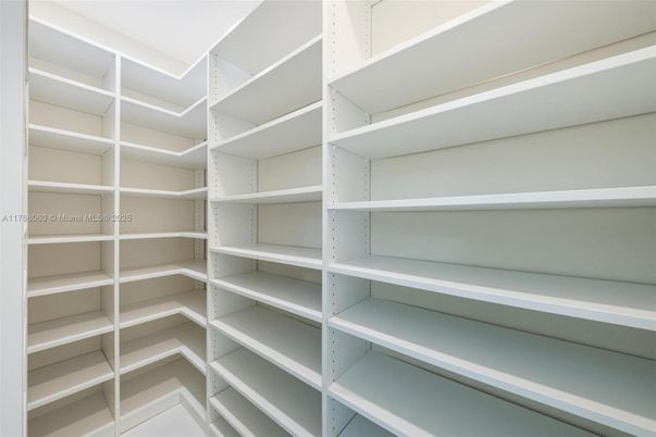 Interior, Walk-in Closets