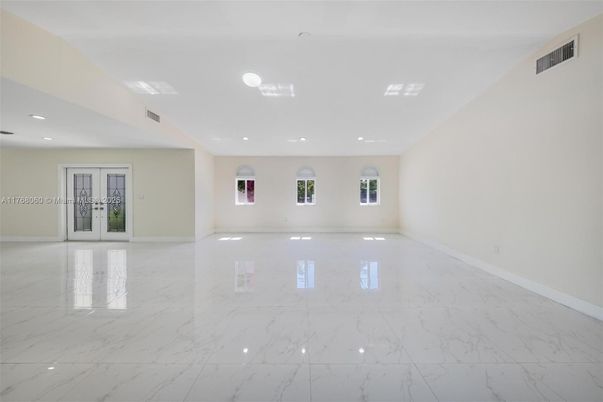 Empty room, Interior, Marble, Recessed Lighting