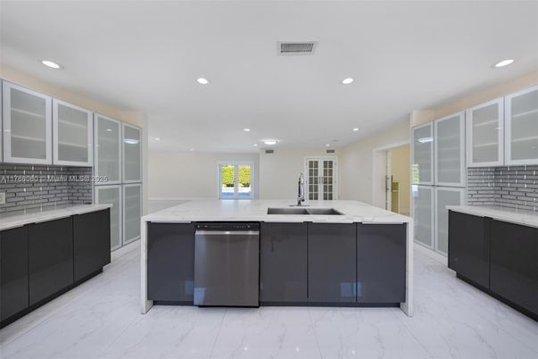 Interior, Kitchen, Marble, Recessed Lighting, Stainless Steel Appliances