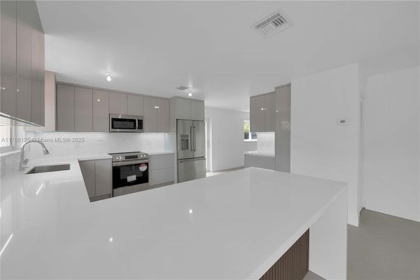 Interior, Kitchen, Stainless Steel Appliances