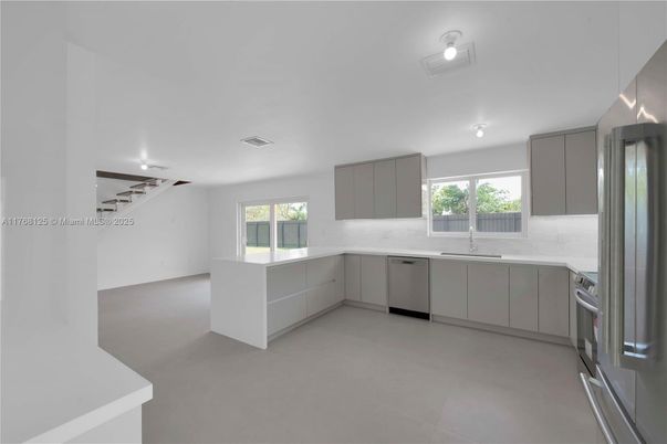 Interior, Kitchen, Stainless Steel Appliances