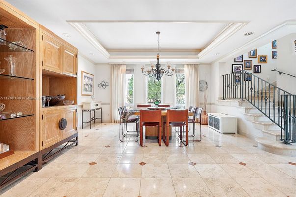 Chandelier, Dining room, Interior, Recessed Lighting