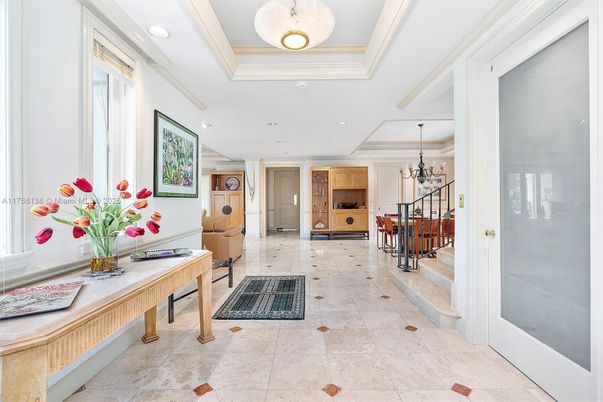 Chandelier, Interior, Recessed Lighting