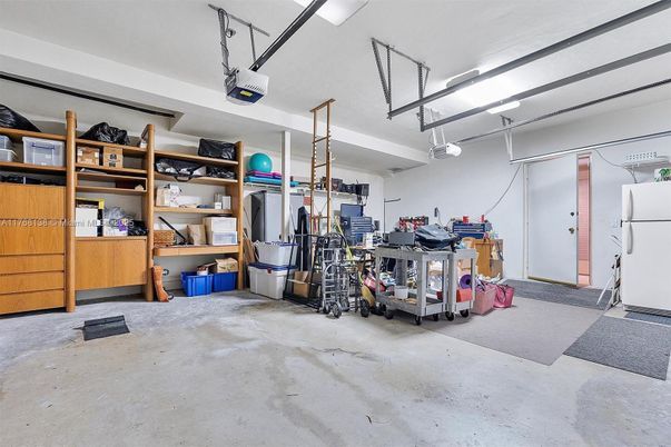 Garage, Interior