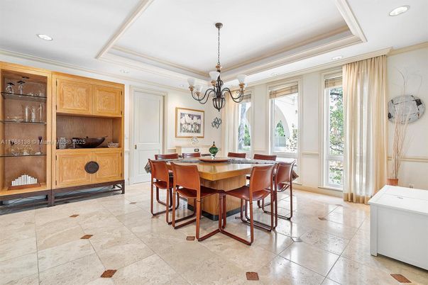 Chandelier, Dining room, Interior, Recessed Lighting